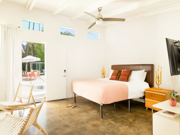 Palm Springs Home 1005706