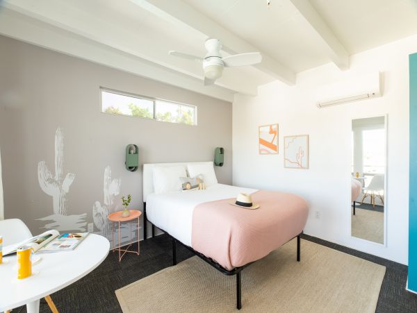 Palm Springs Home 1005709