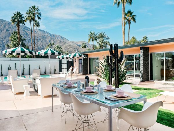 Palm Springs Nine Bedrooms Residence For Twenty Guests