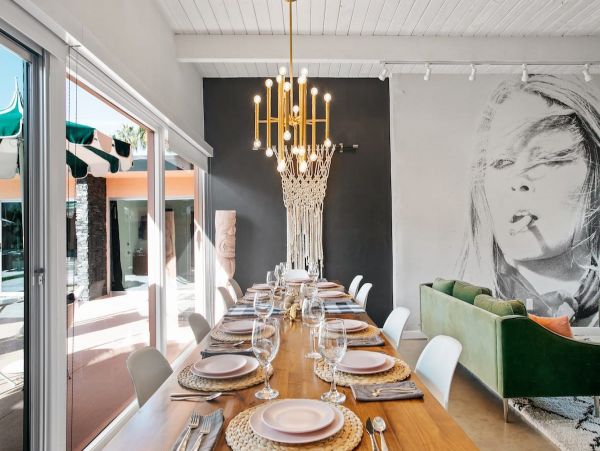 Palm Springs Nine Bedrooms Residence For Twenty Guests