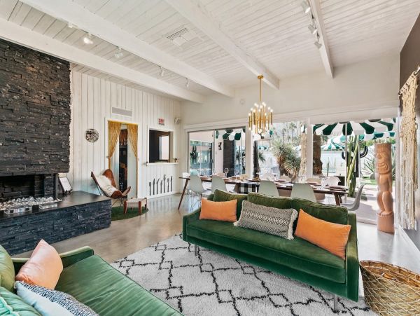 Palm Springs Nine Bedrooms Residence For Twenty Guests