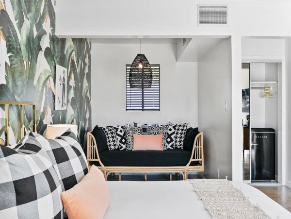 Palm Springs Nine Bedrooms Residence For Twenty Guests