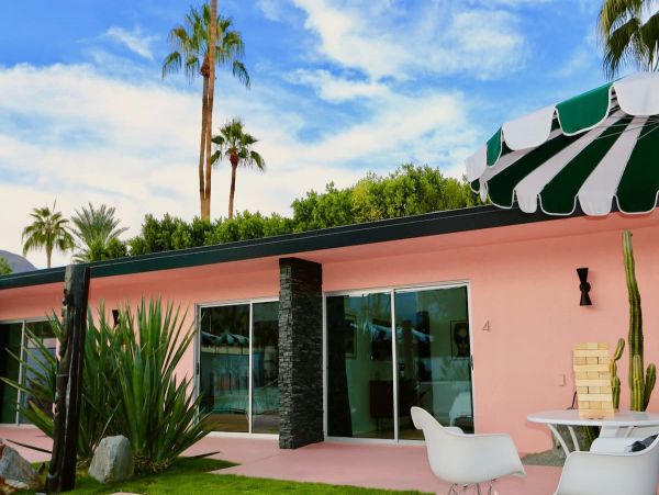 Palm Springs Nine Bedrooms Residence For Twenty Guests
