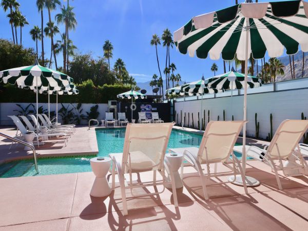 Palm Springs Nine Bedrooms Residence For Twenty Guests
