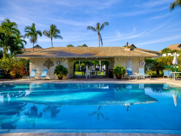 Direct Beachfront Penthouse in Sanibel with Exclusive Rooftop Deck
