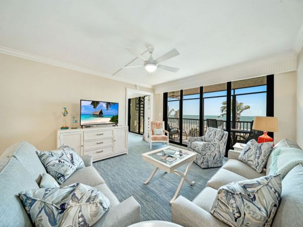Direct Beachfront Penthouse in Sanibel with Exclusive Rooftop Deck