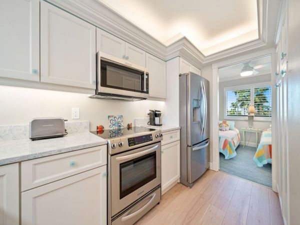 Direct Beachfront Penthouse in Sanibel with Exclusive Rooftop Deck