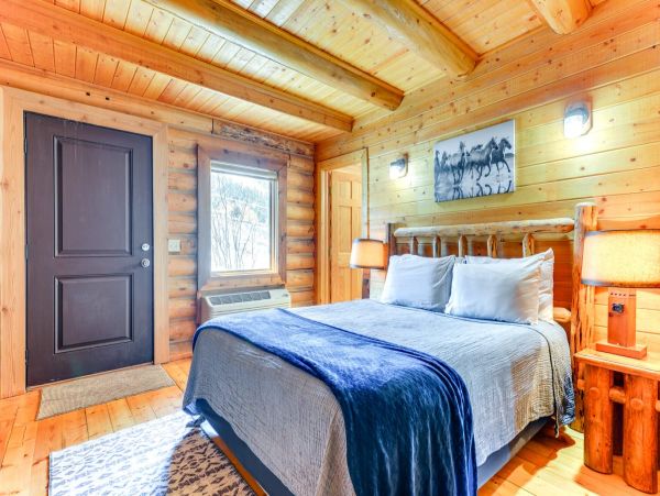 Jackson Hole Cozy Vacation Condo with 2 Bedrooms