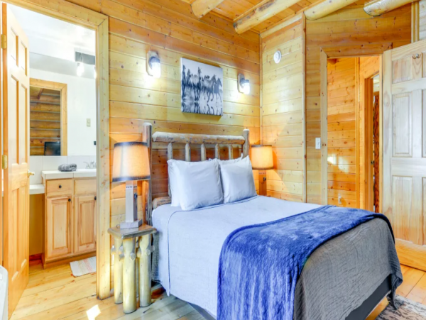 Jackson Hole Cozy Vacation Condo with 2 Bedrooms