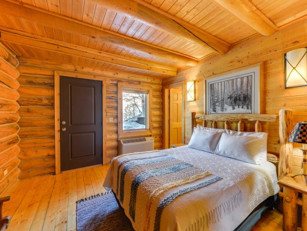 Ideal for Adventurous Families 2-brm Condo Half Mi to Snow King