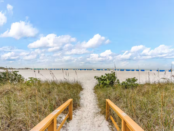 Fort Myers Luxury Oceanfront Two Bedroom Condo with Pool Spa