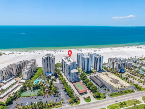 Fort Myers Luxury Oceanfront Two Bedroom Condo with Pool Spa