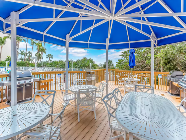 Fort Myers Luxury Oceanfront Two Bedroom Condo with Pool Spa