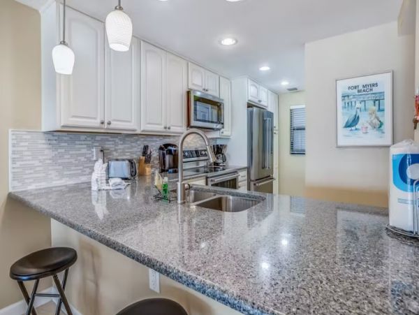 Fort Myers Gulf Front Vacation 2 Bedroom Condo With Balcony