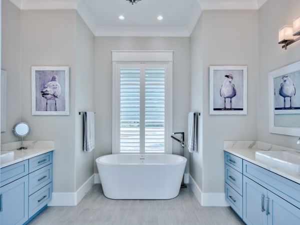 Six bedroom luxury vacation Home with Pool in Destin