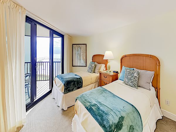 Fort Myers Vacation Condo Two Bedrooms Sleeps 6 Gulf Views