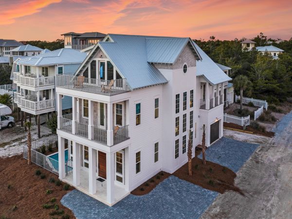 Luxury Beyond Belief in Miramar Beach 20 Guests