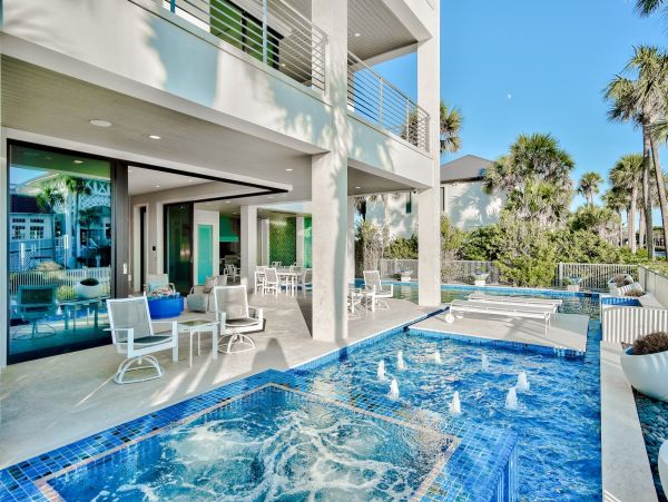 Destin Luxury Vacation Beach Home Views  Gulf Steps to Beach