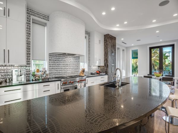 Destin Luxury Vacation Beach Home Views  Gulf Steps to Beach