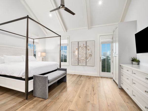 Luxurious Seagrove Beach Coastal Retreat with Gulf Views & Private Beach Access