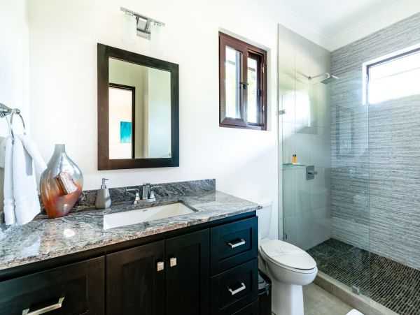 PRIVATE POOL, STEPS FROM BEACH, RESORT LUXURIES