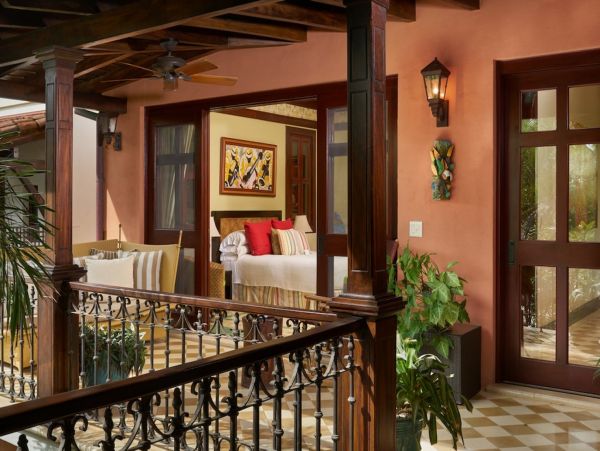 Las Catalinas Home 1005794