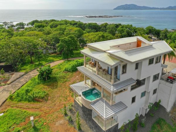 Luxury  Villa  Ocean Views Beach Club Access Playa Tamarindo