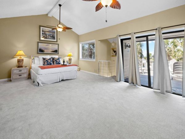 Beach Front 4 Bedroom Vacation Townhome in Belleair Beach