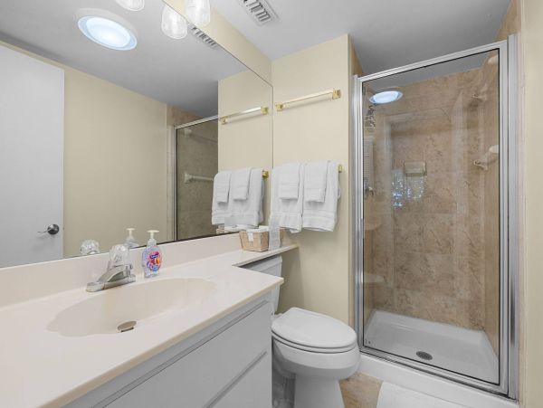 Beach Front 4 Bedroom Vacation Townhome in Belleair Beach