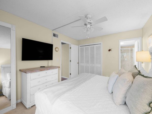Beach Front 4 Bedroom Vacation Townhome in Belleair Beach