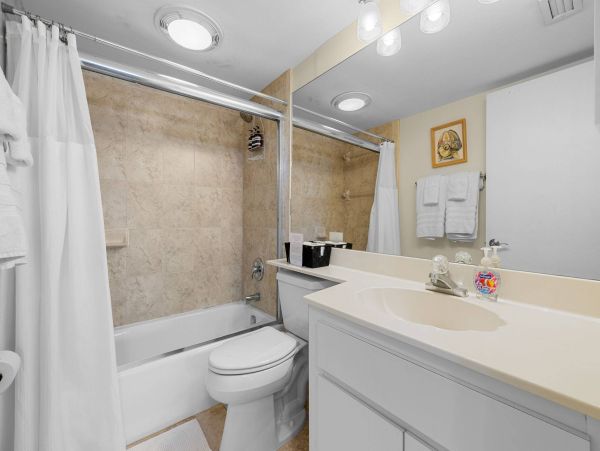 Beach Front 4 Bedroom Vacation Townhome in Belleair Beach