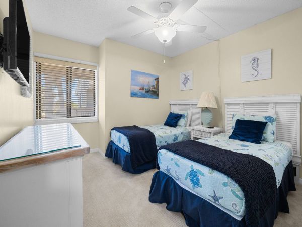 Beach Front 4 Bedroom Vacation Townhome in Belleair Beach