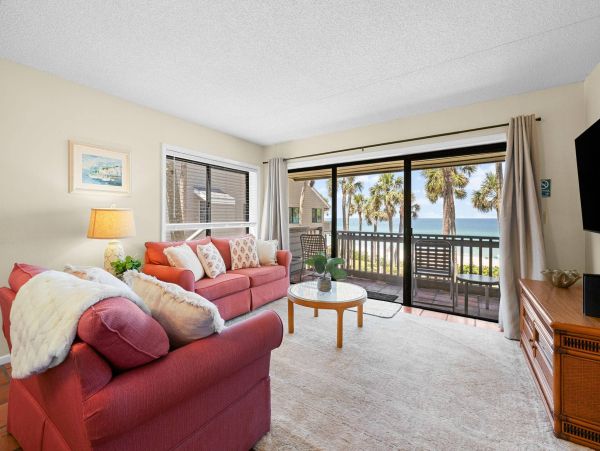 Beach Front 4 Bedroom Vacation Townhome in Belleair Beach