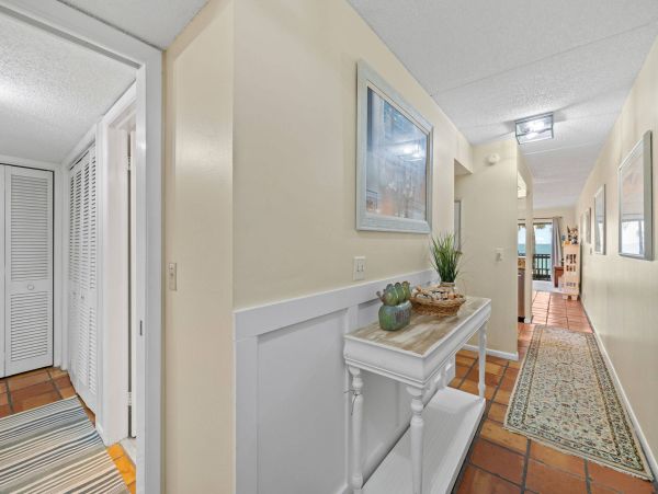 Beach Front 4 Bedroom Vacation Townhome in Belleair Beach