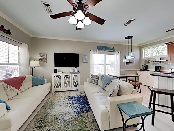 Miramar Beach 4 Bedrooms Vacation Home - Steps from Beach