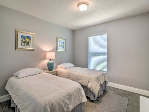Port Richey Vacation Home Four Bedrooms with Private Pool
