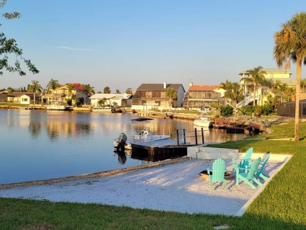 Port Richey Vacation Home Four Bedrooms with Private Pool