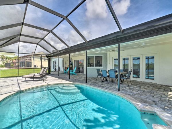 Port Richey Vacation Home Four Bedrooms with Private Pool