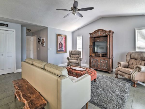 Port Richey Vacation Home Four Bedrooms with Private Pool