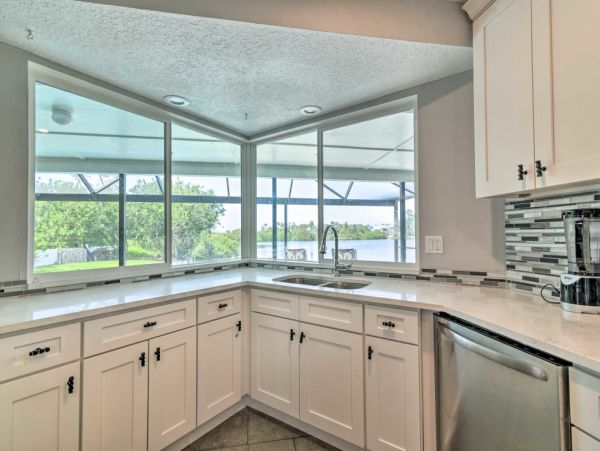 Port Richey Vacation Home Four Bedrooms with Private Pool