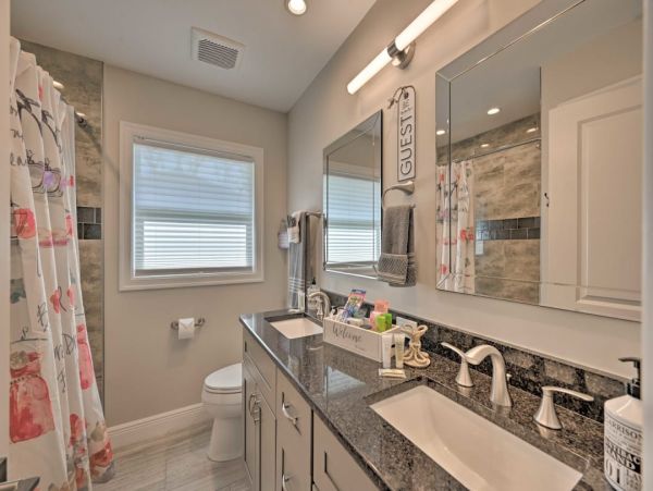 Cape Coral Vacation Home Four Bedrooms with Pool Sleeps 11