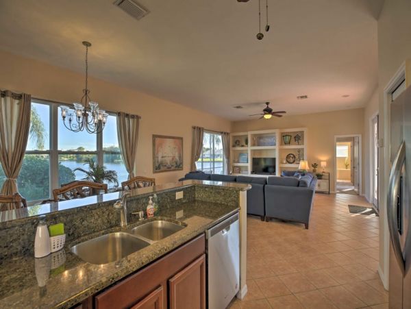 Cape Coral Vacation Home Four Bedroom with Private Pool