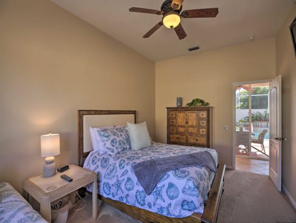 Cape Coral Vacation Home Four Bedroom with Private Pool
