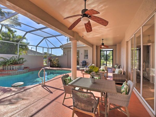 Cape Coral Vacation Home Four Bedroom with Private Pool