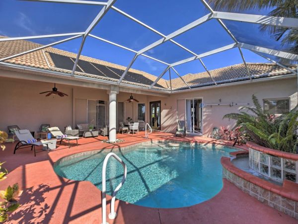 Cape Coral Vacation Home Four Bedroom with Private Pool