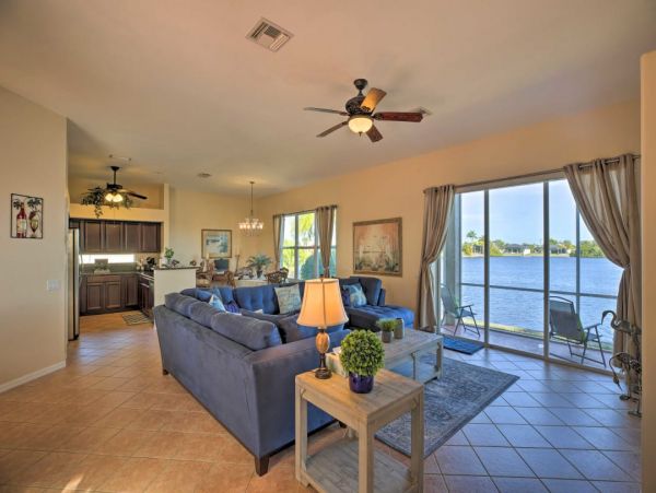 Cape Coral Vacation Home Four Bedroom with Private Pool