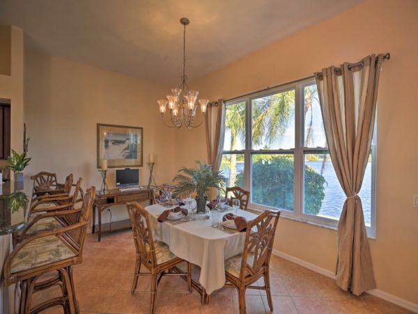 Cape Coral Vacation Home Four Bedroom with Private Pool