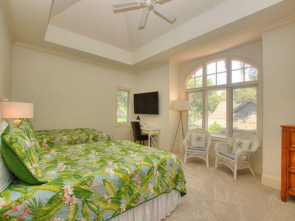 Hilton Head 6 Bedroom Home Private Pool & Spa Sleeps 15