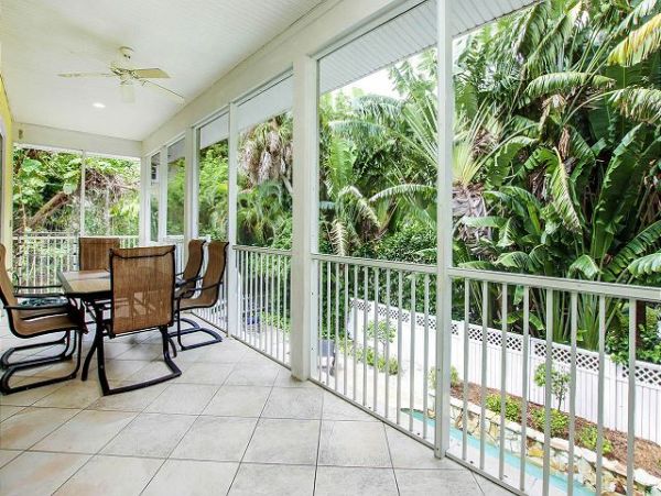 Captiva Island Vacation Home with Private Pool Sleeps 10