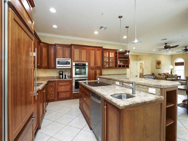Captiva Island Vacation Home with Private Pool Sleeps 10